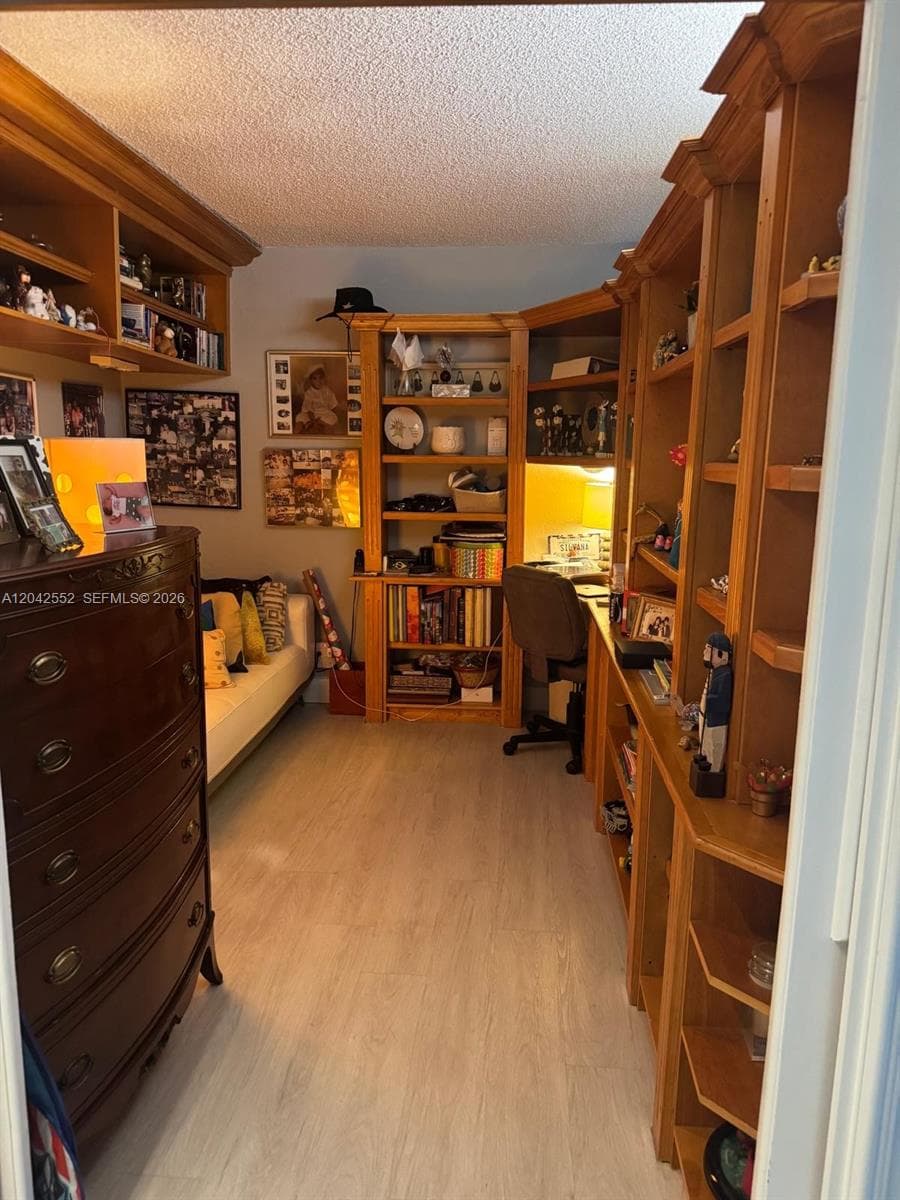 5200 N Ocean Blvd 1012B photo 1