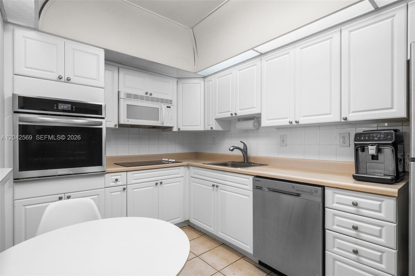 19380 Collins Ave 1224 photo 14