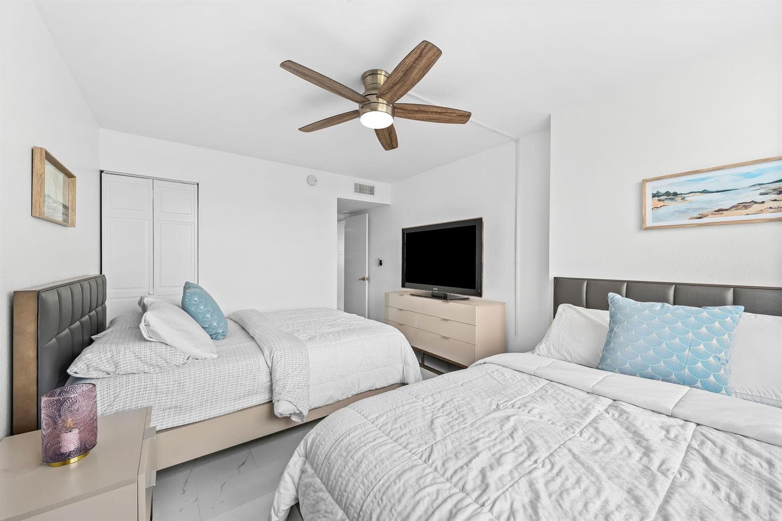 2851 NE 183rd Street 2117 photo 11