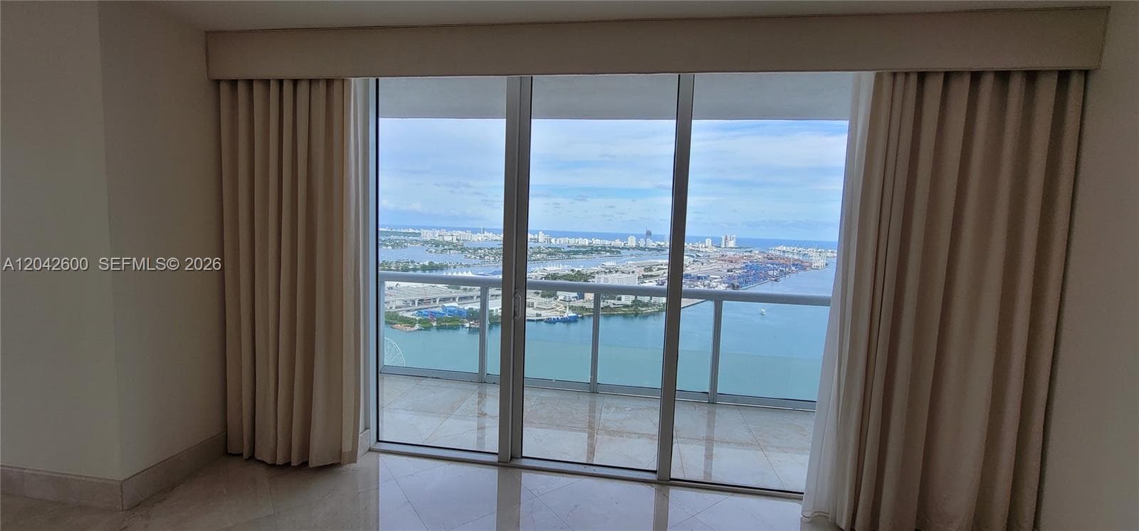 50 Biscayne Blvd 5202 photo 20