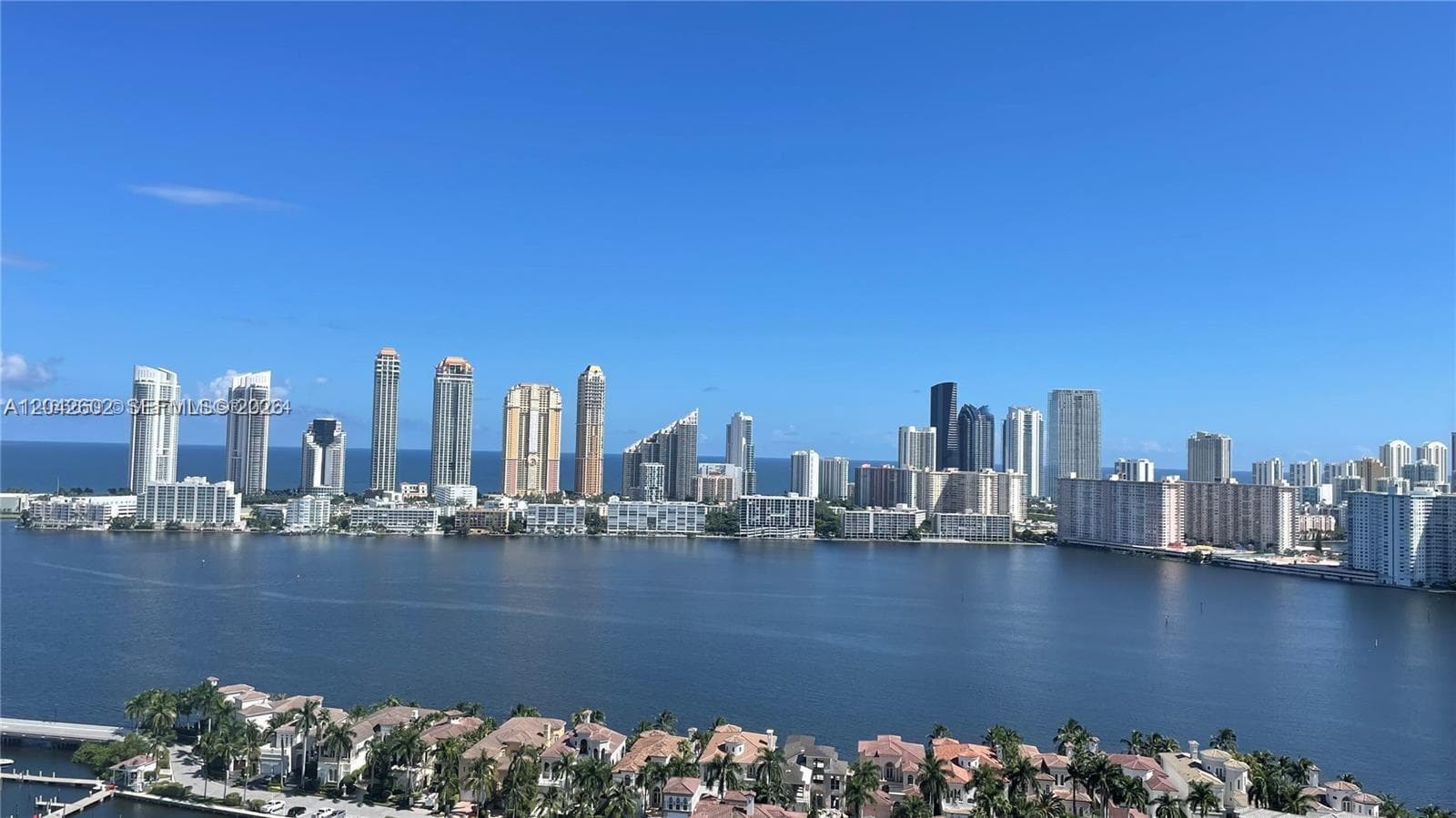 7000 Island Blvd 2809 photo 2