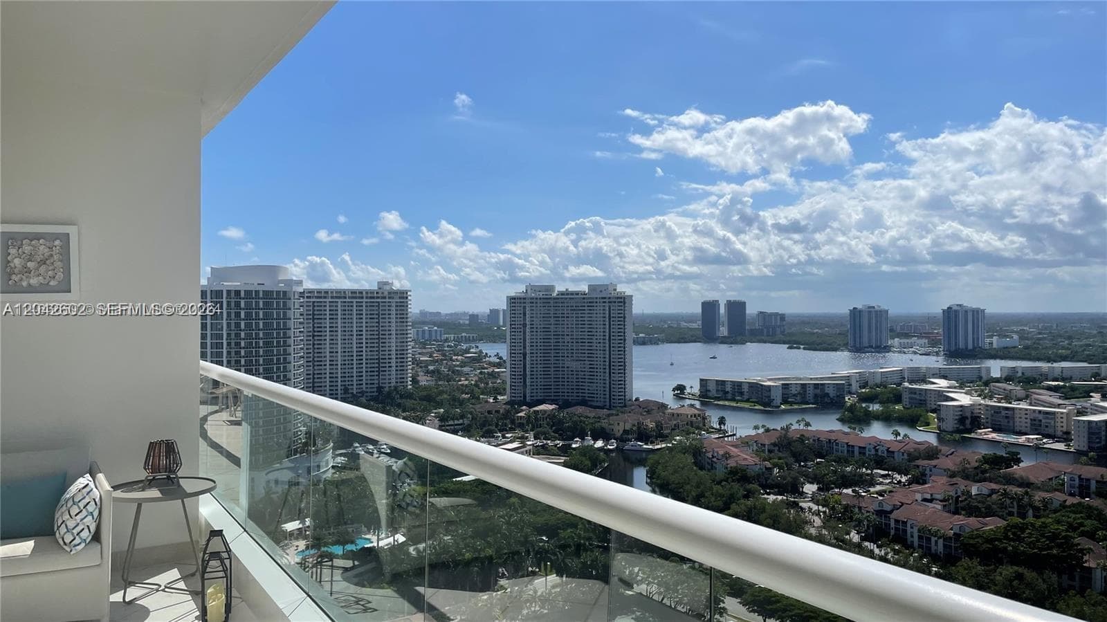 7000 Island Blvd 2809 photo 6