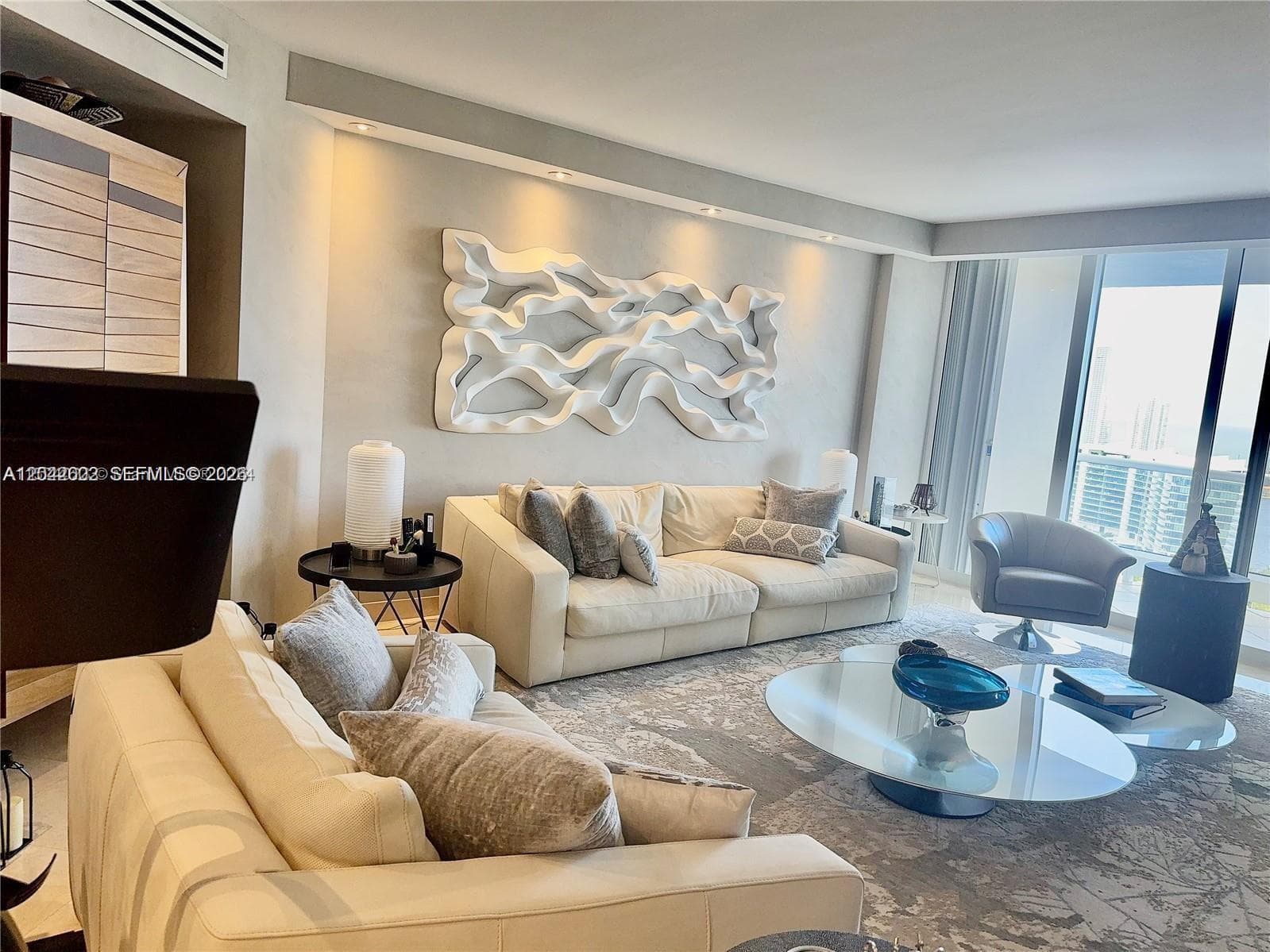 7000 Island Blvd 2809 photo 14