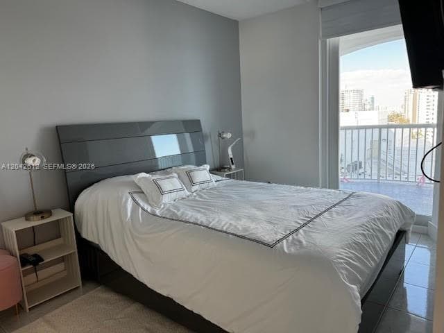 5401 Collins Ave 909 photo 22