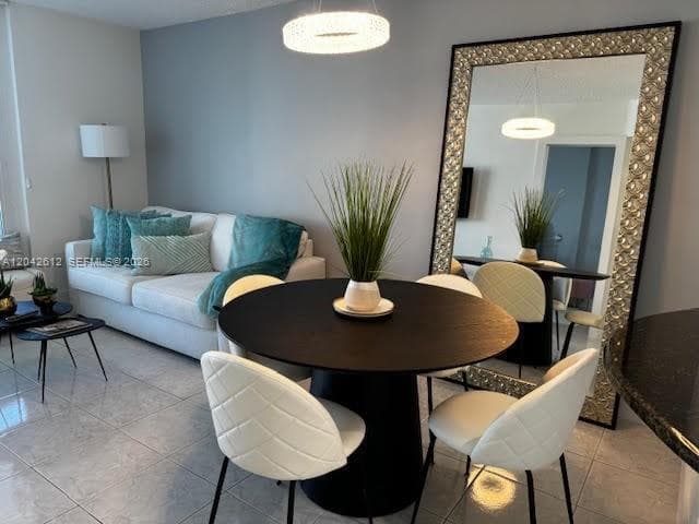 5401 Collins Ave 909 photo 18