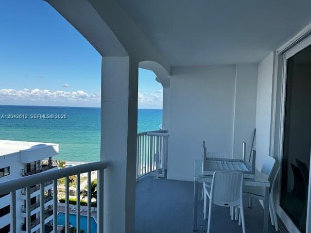 5401 Collins Ave 909 photo 25