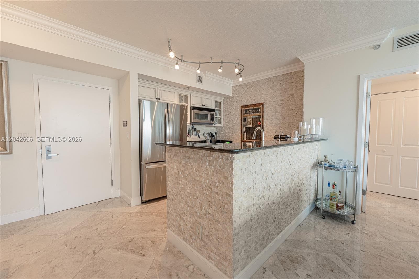 325 S BISCAYNE BLVD 4222 photo 8