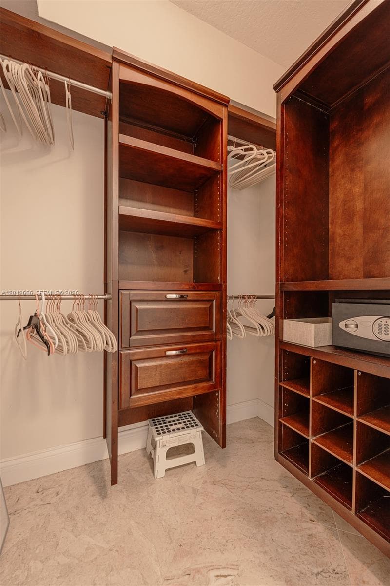 325 S BISCAYNE BLVD 4222 photo 25