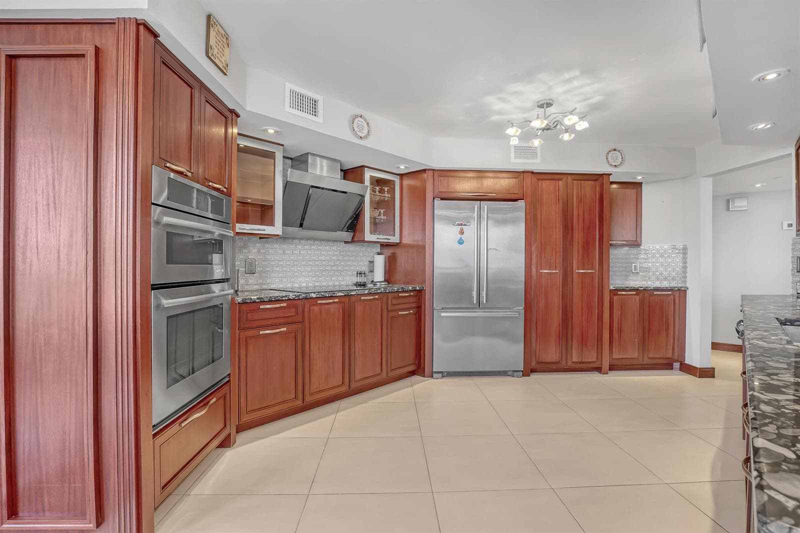 5200 N Ocean Drive 1902 photo 16