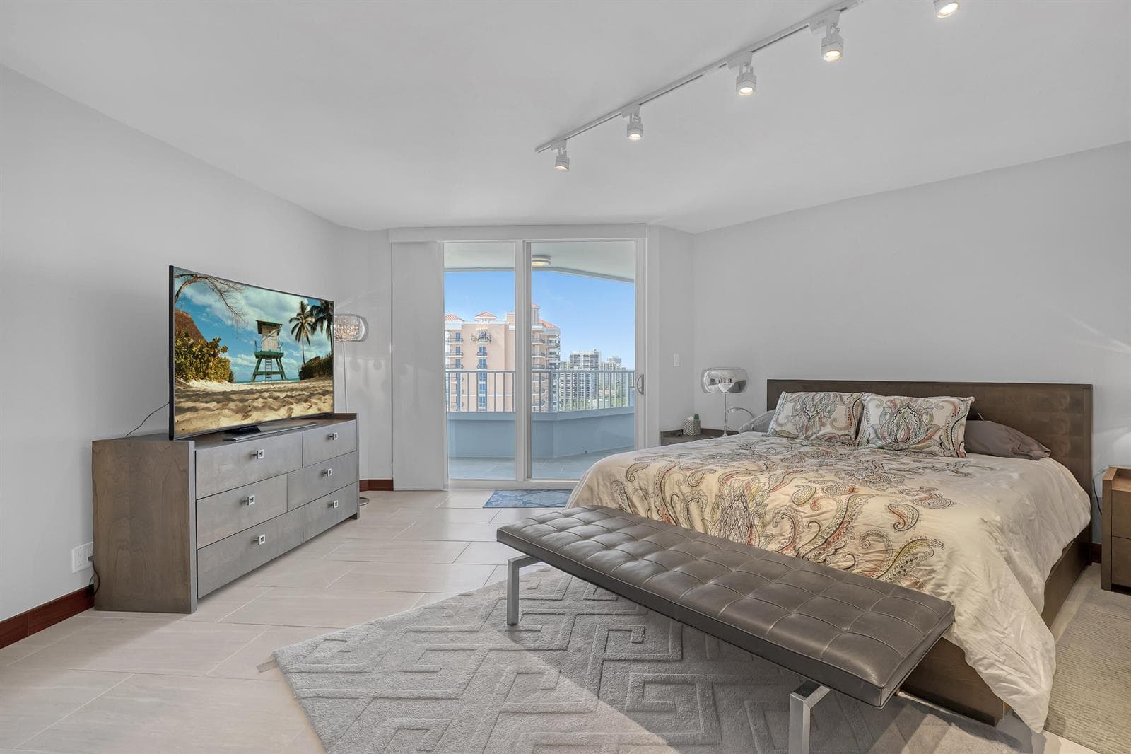 5200 N Ocean Drive 1902 photo 19