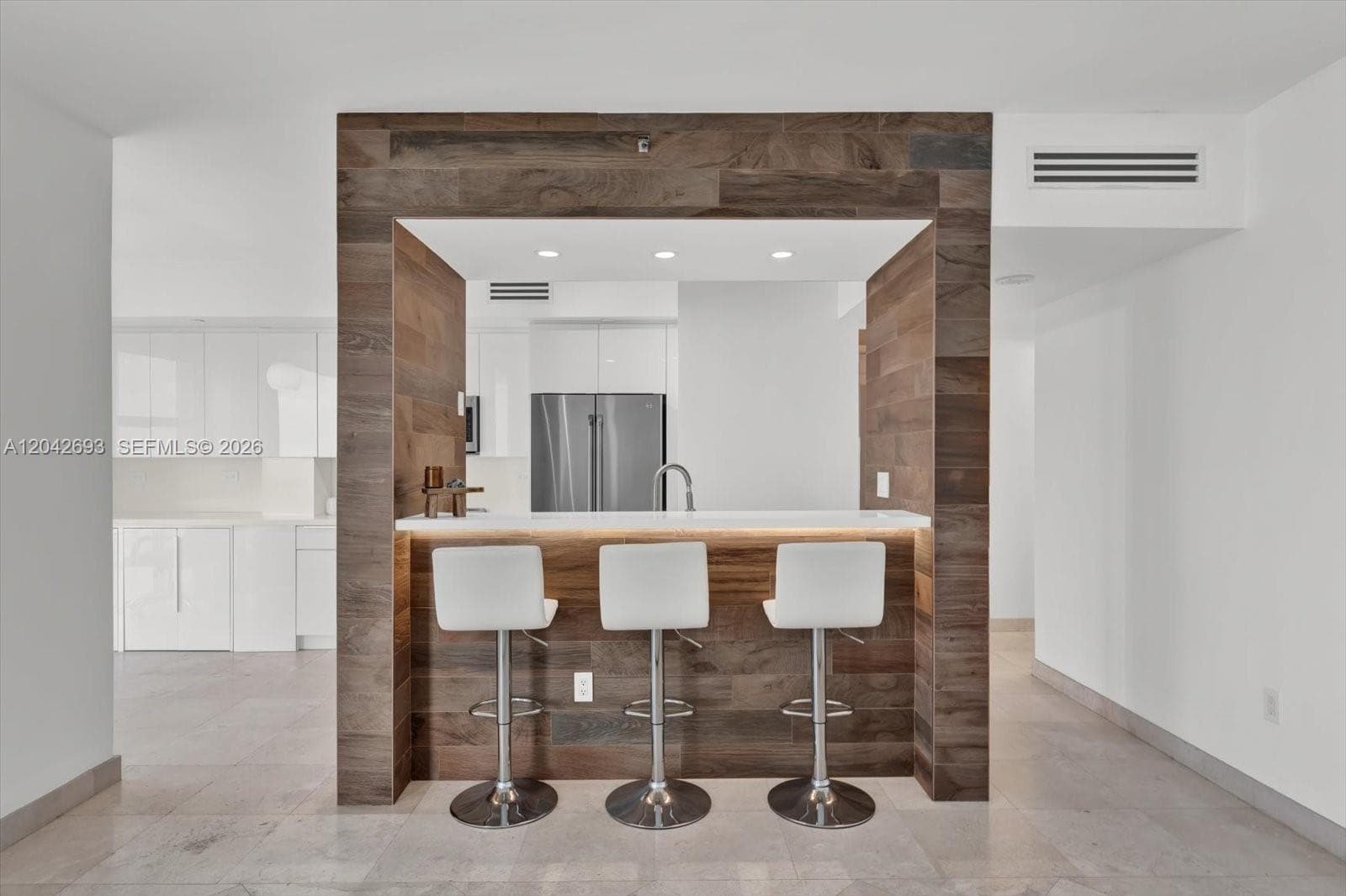 4201 Collins Ave 2301 photo 20