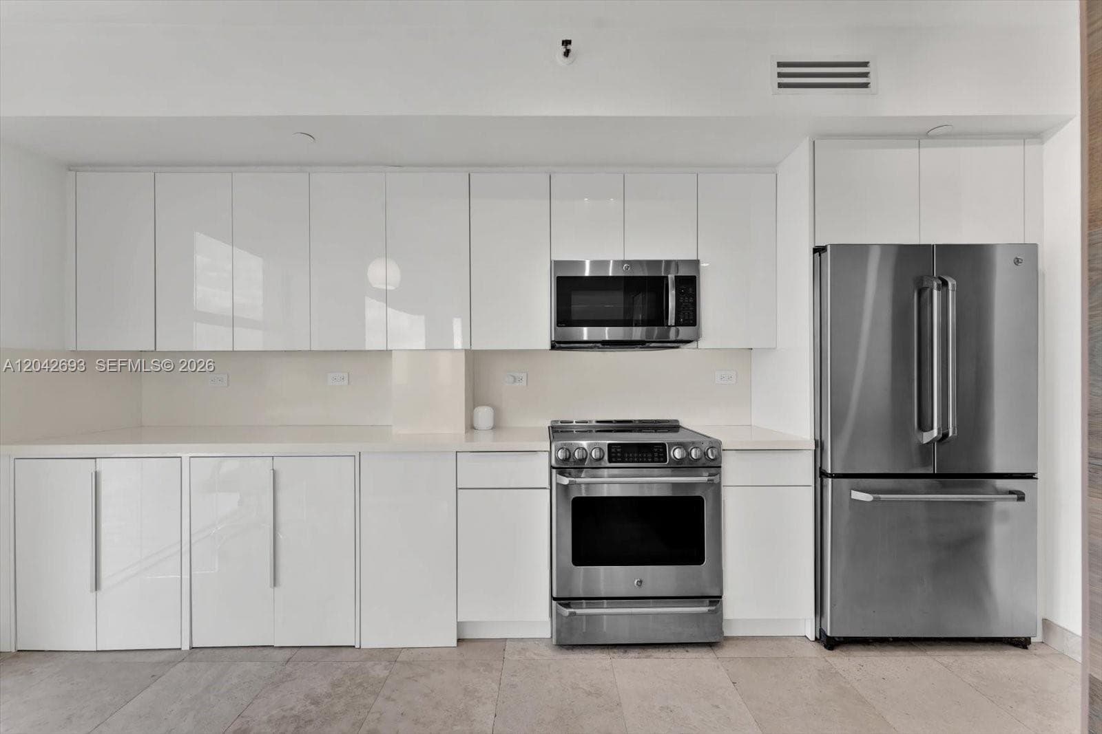 4201 Collins Ave 2301 photo 19