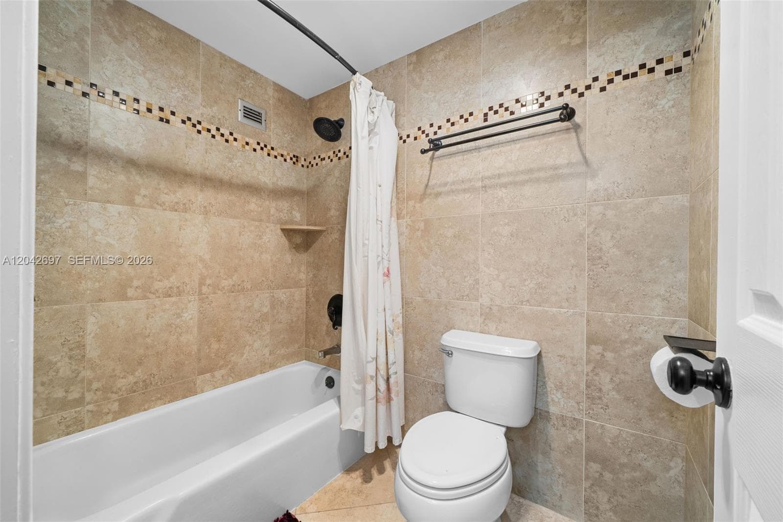 1817 S Ocean Dr PH28 photo 17