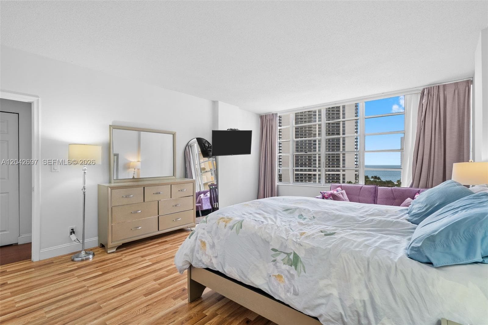1817 S Ocean Dr PH28 photo 12