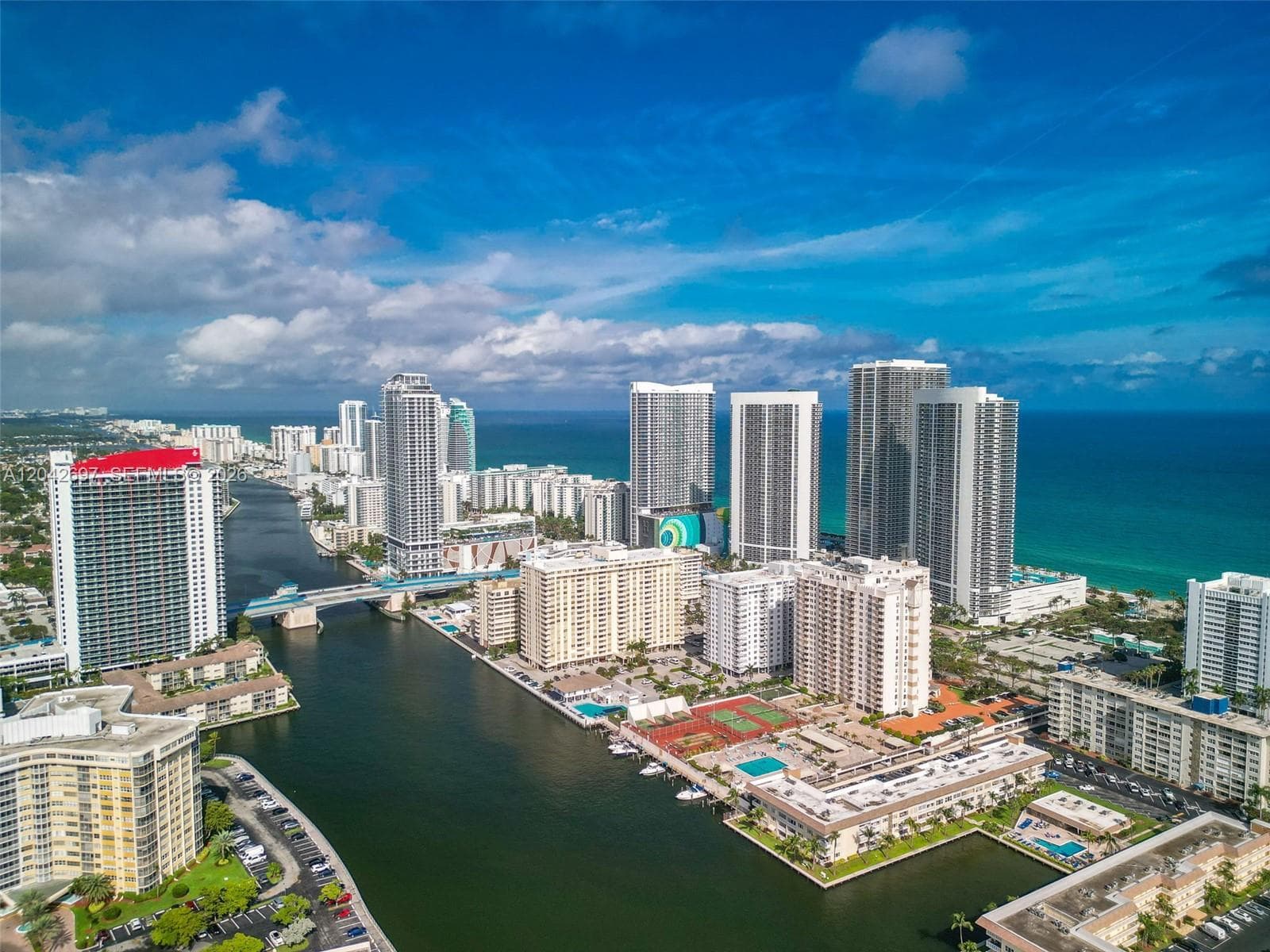 1817 S Ocean Dr PH28 photo 1