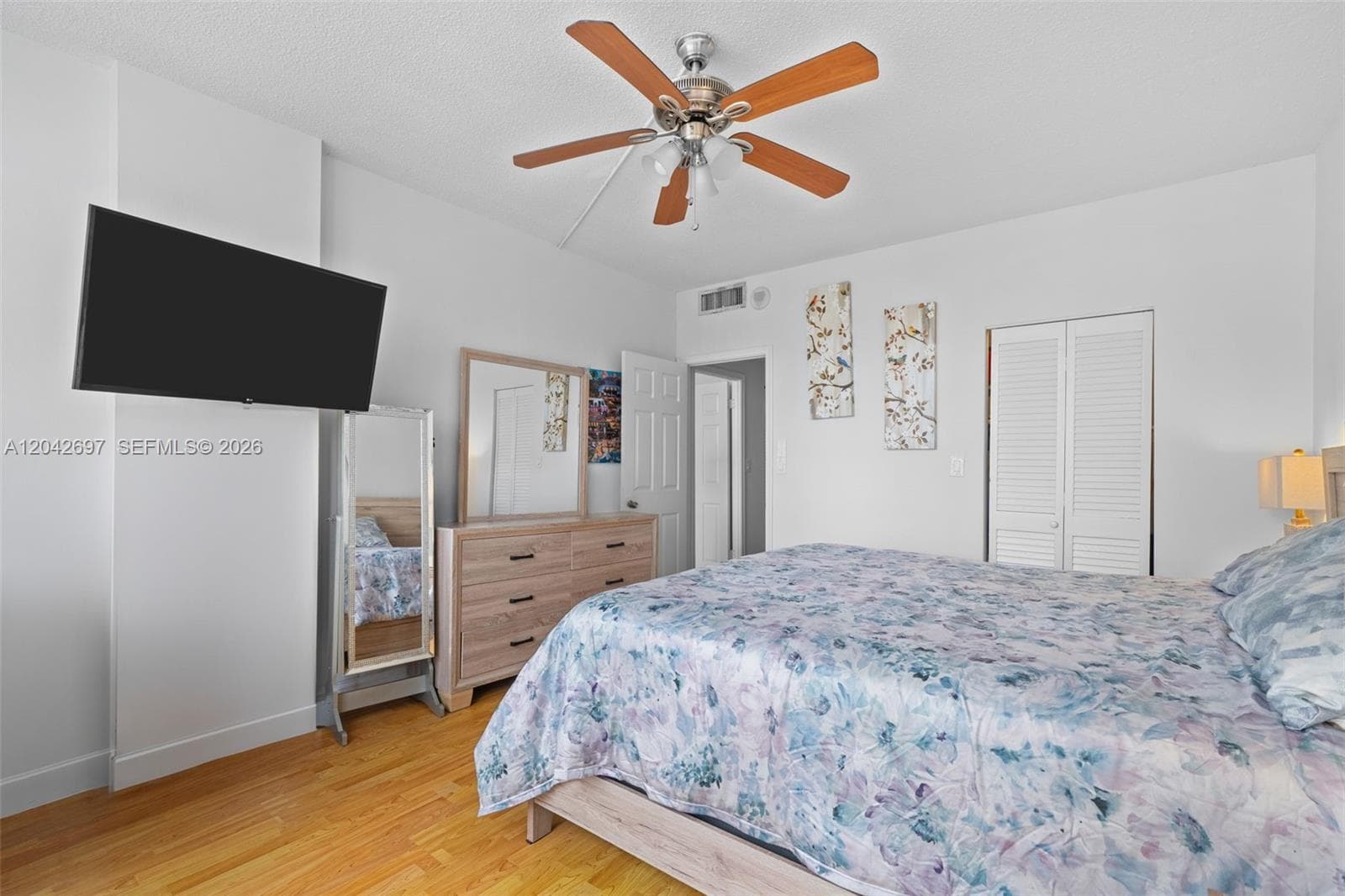 1817 S Ocean Dr PH28 photo 19