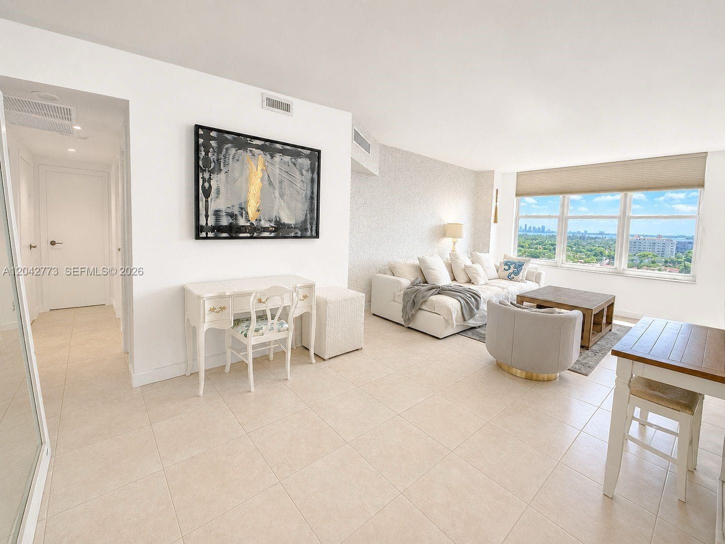 4747 Collins Ave 1101 photo 2