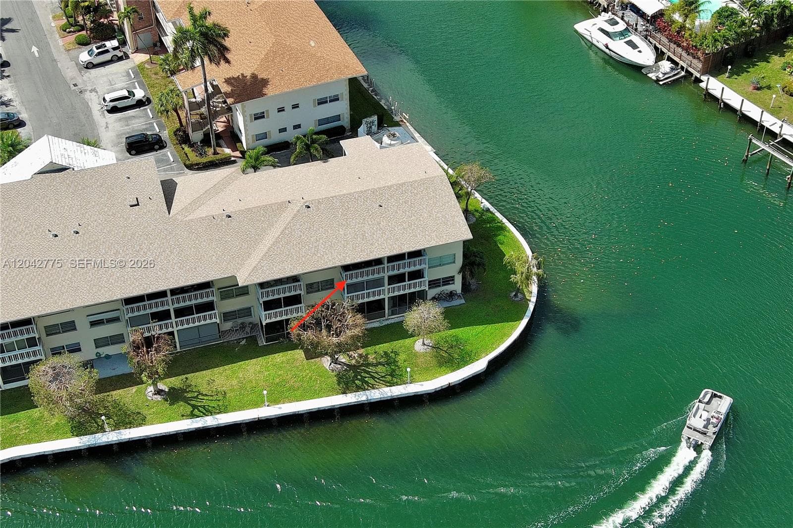 450 Paradise Isle Blvd 302 photo 17