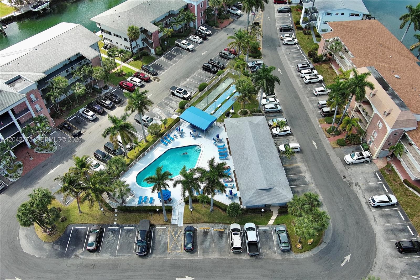 450 Paradise Isle Blvd 302 photo 12