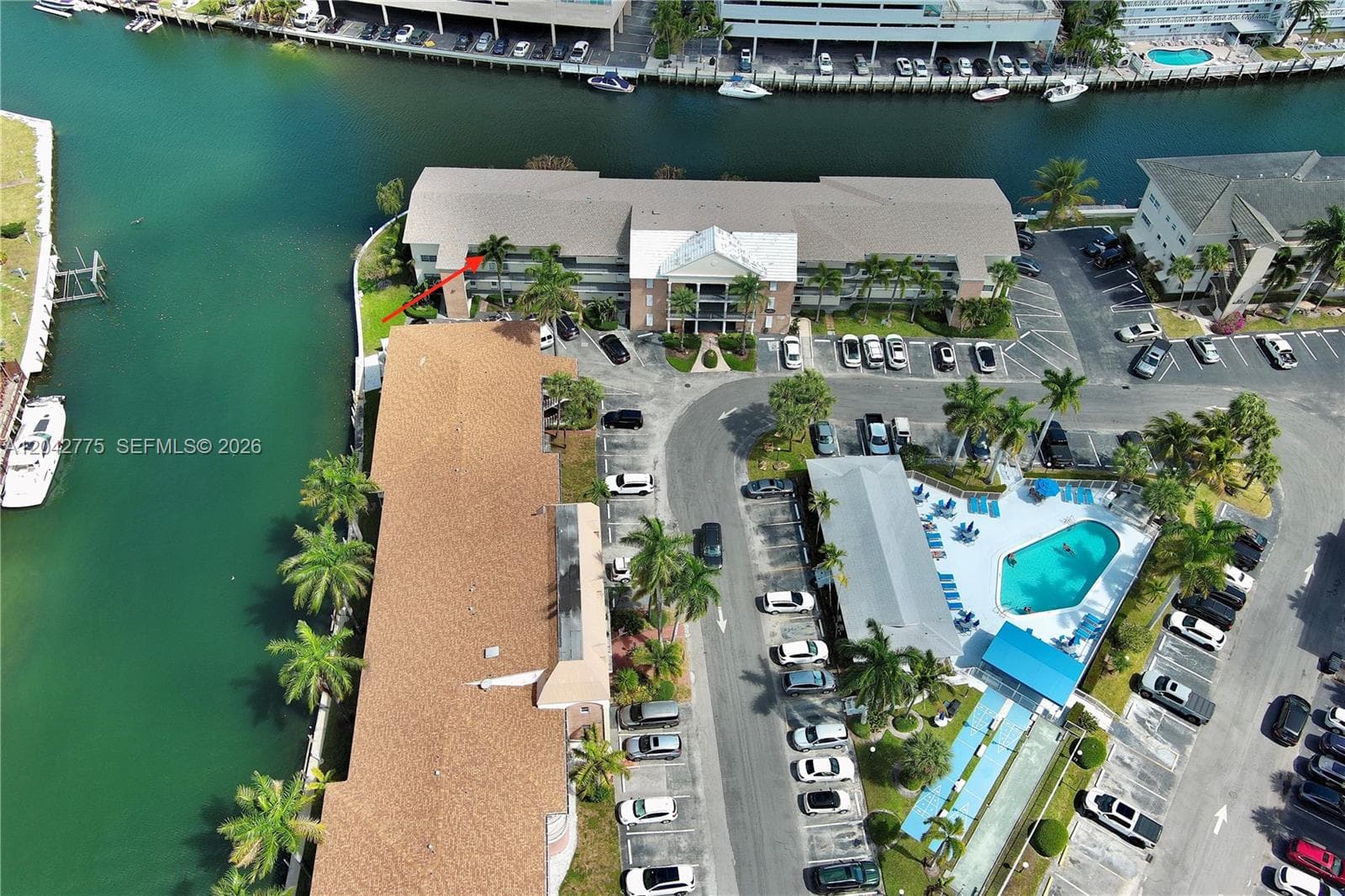 450 Paradise Isle Blvd 302 photo 18