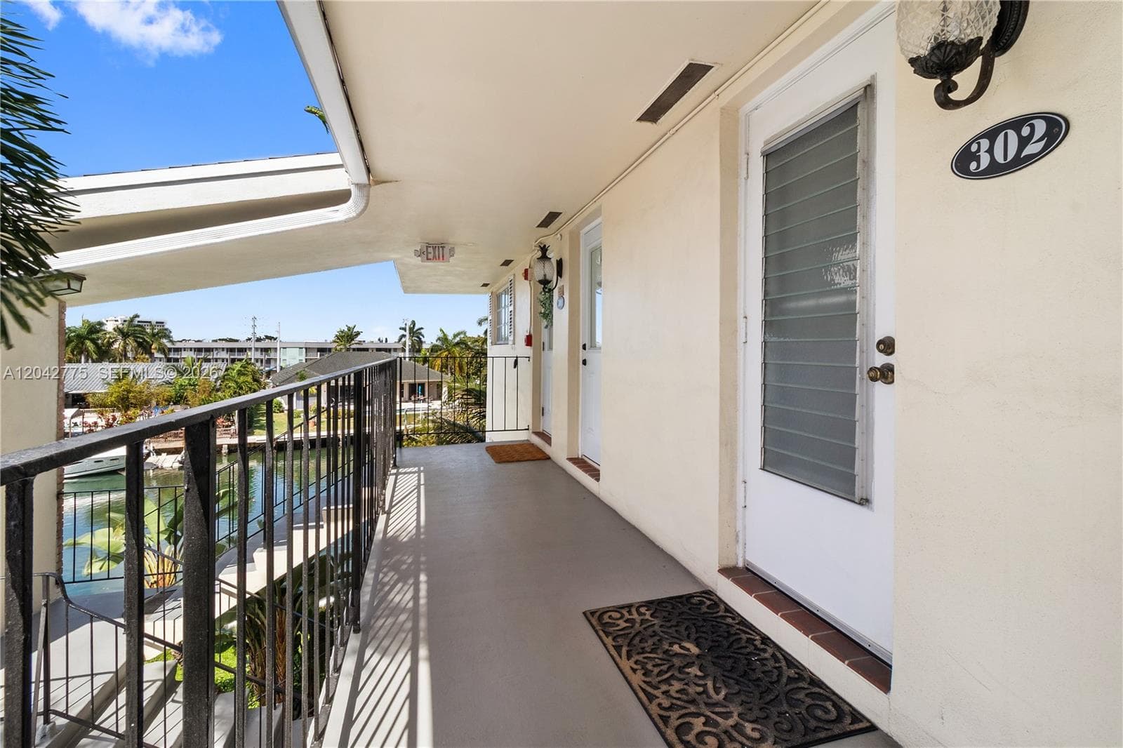 450 Paradise Isle Blvd 302 photo 11