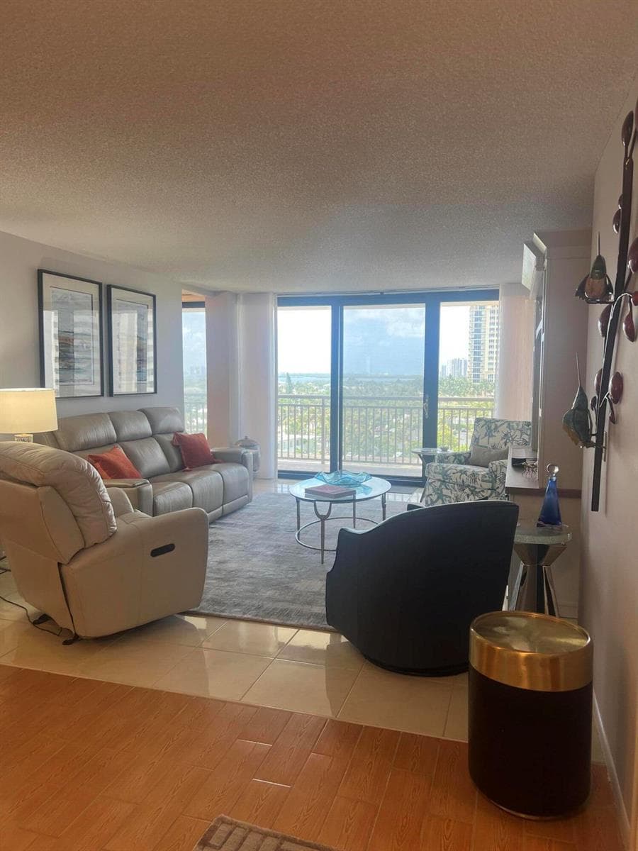 3400 N Ocean Drive 803 photo 6
