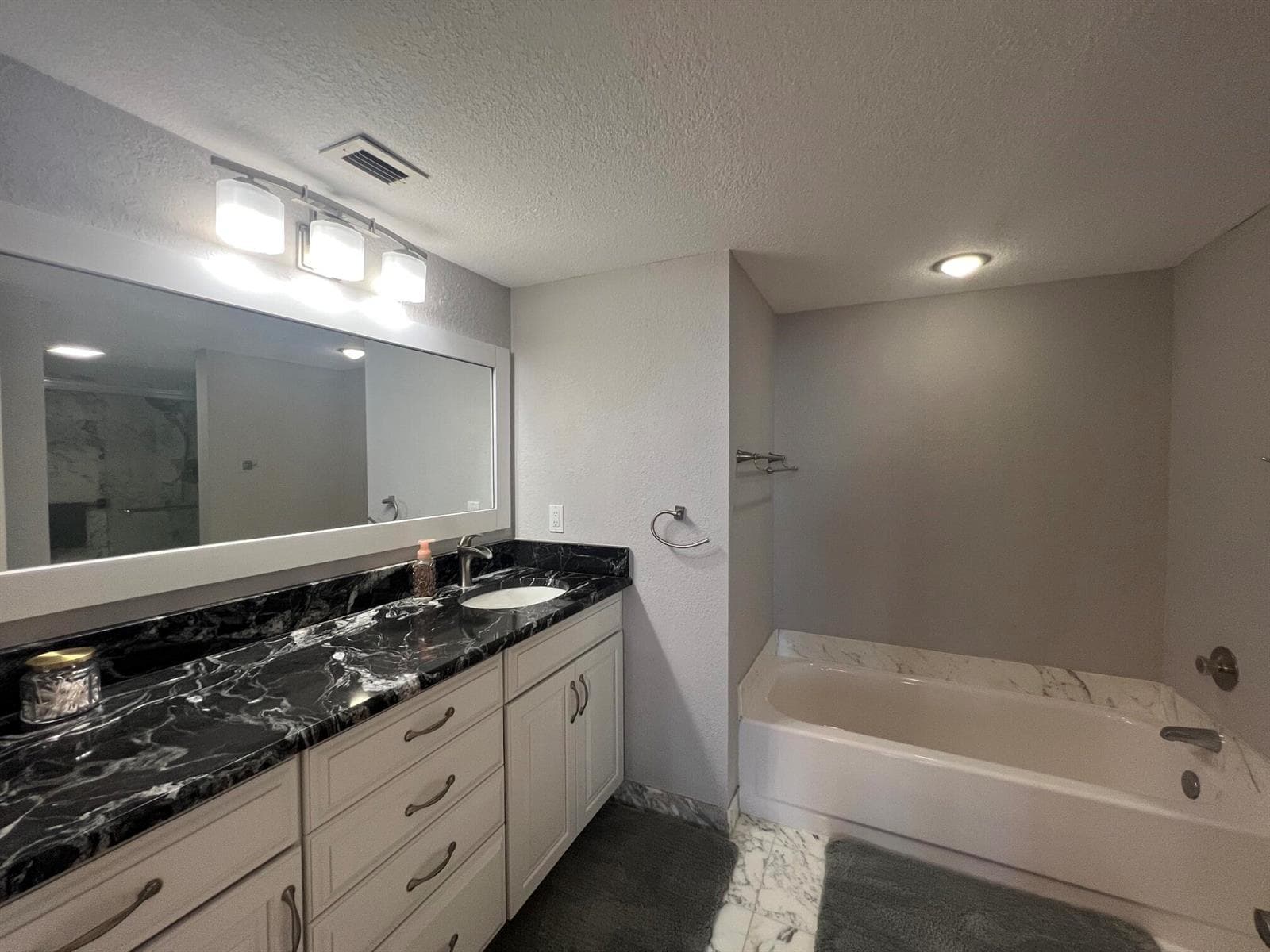 3400 N Ocean Drive 803 photo 19