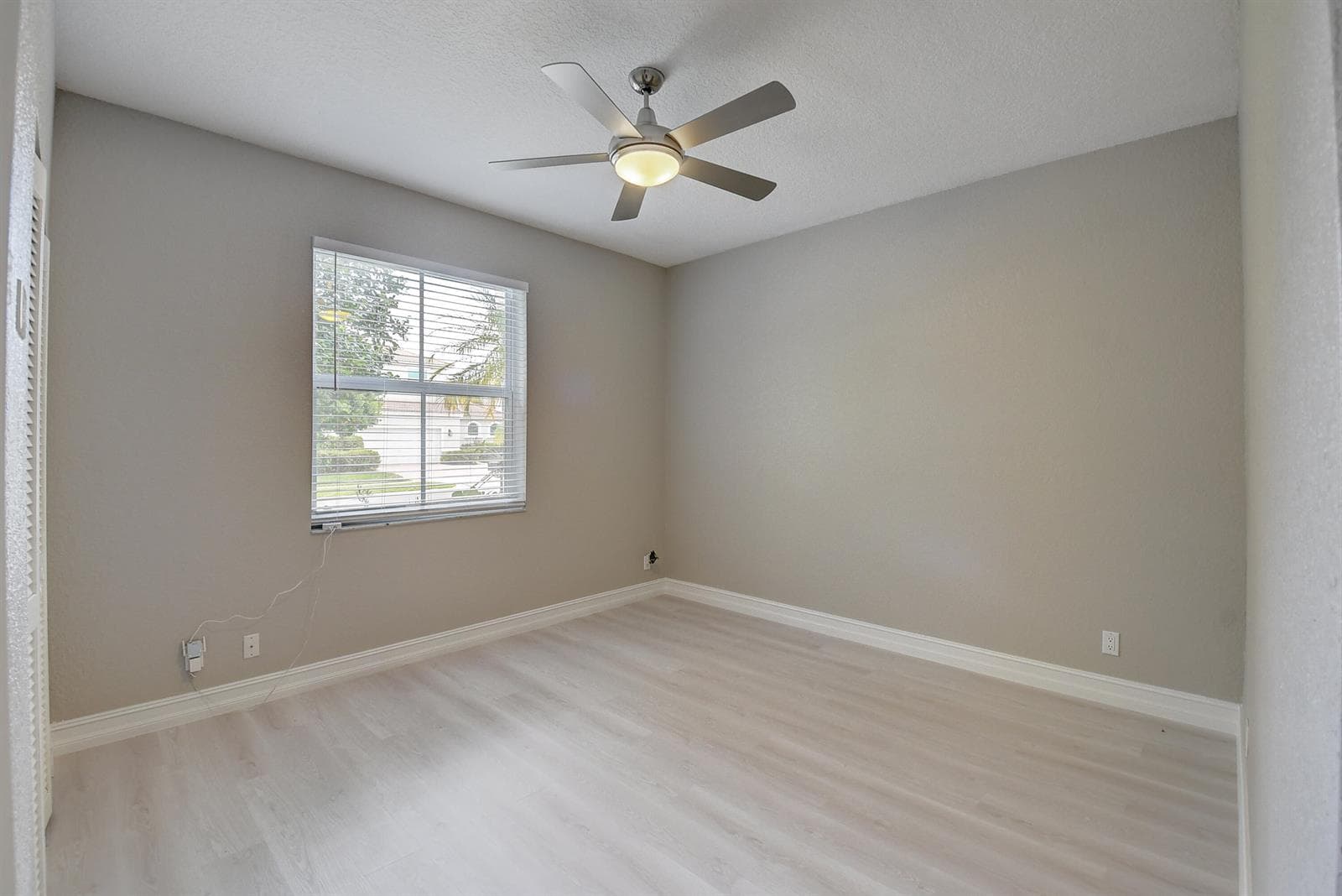 11182 Sea Grass Circle photo 16