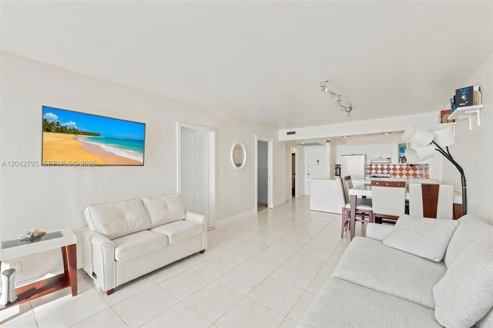 2030 S Ocean Dr 816 photo 6