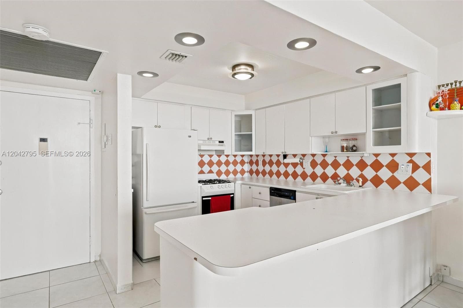 2030 S Ocean Dr 816 photo 7