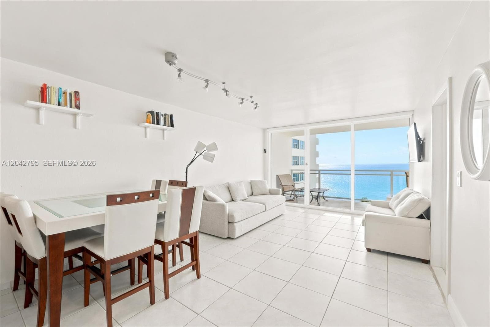 2030 S Ocean Dr 816 photo 5