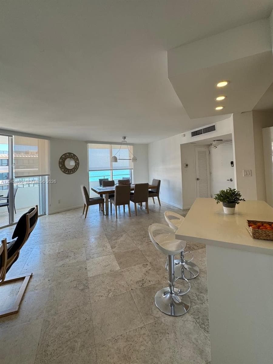5161 E Collins Ave 1612 photo 2