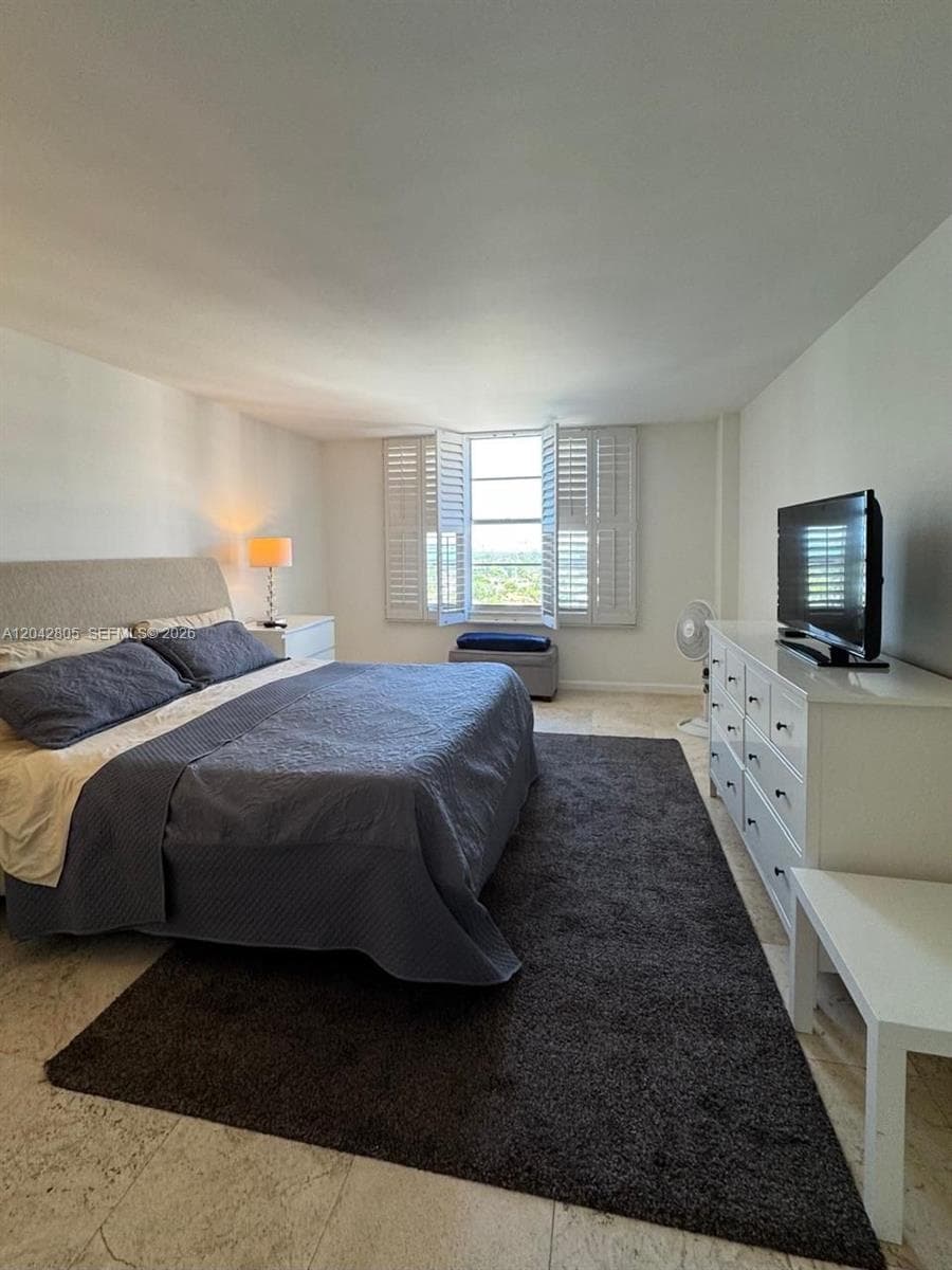 5161 E Collins Ave 1612 photo 18