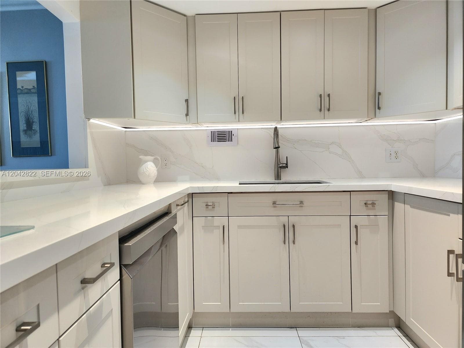 3505 S Ocean Dr 821 photo 12