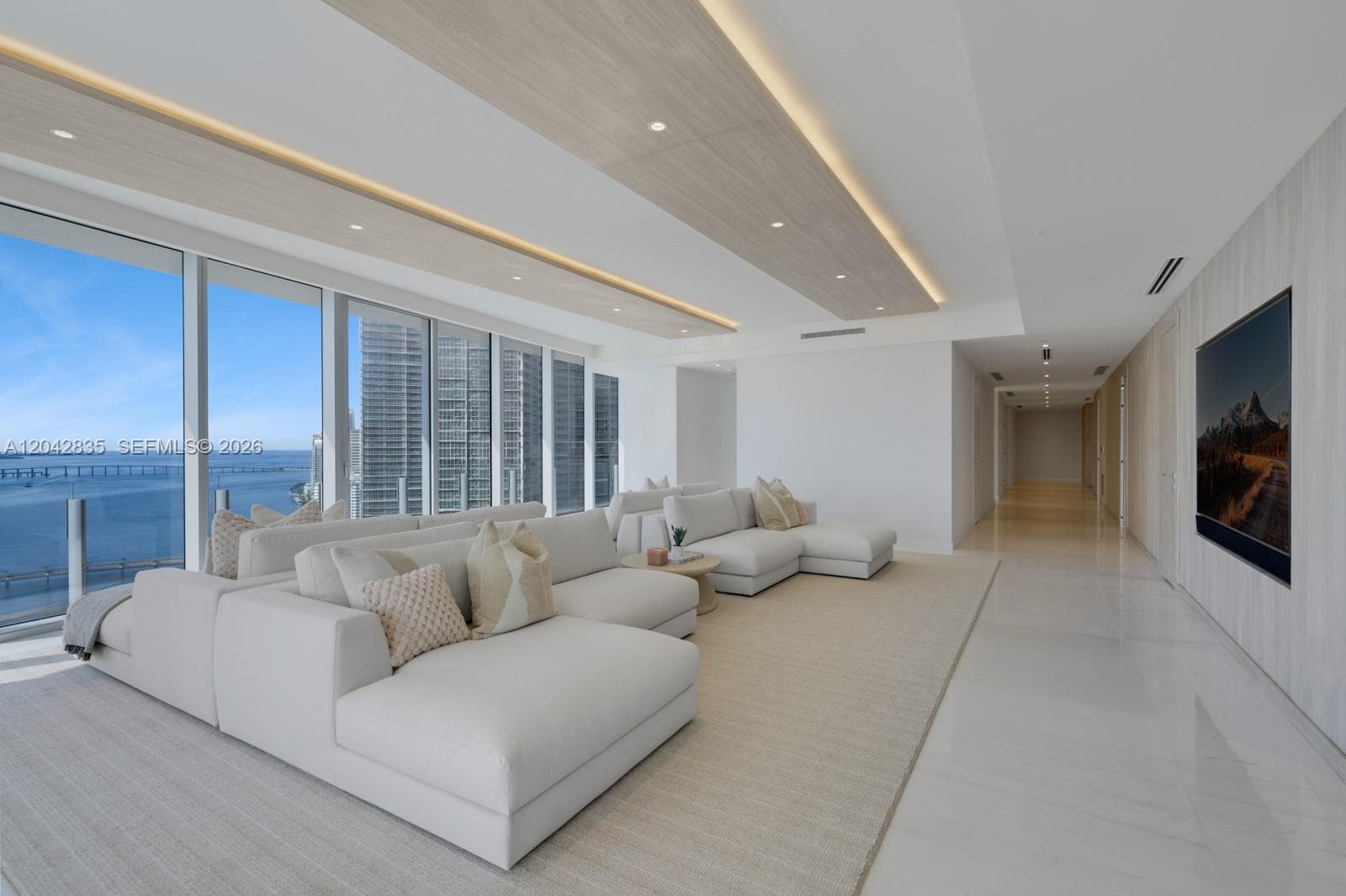 300 Biscayne Boulevard Way 2701 photo 8