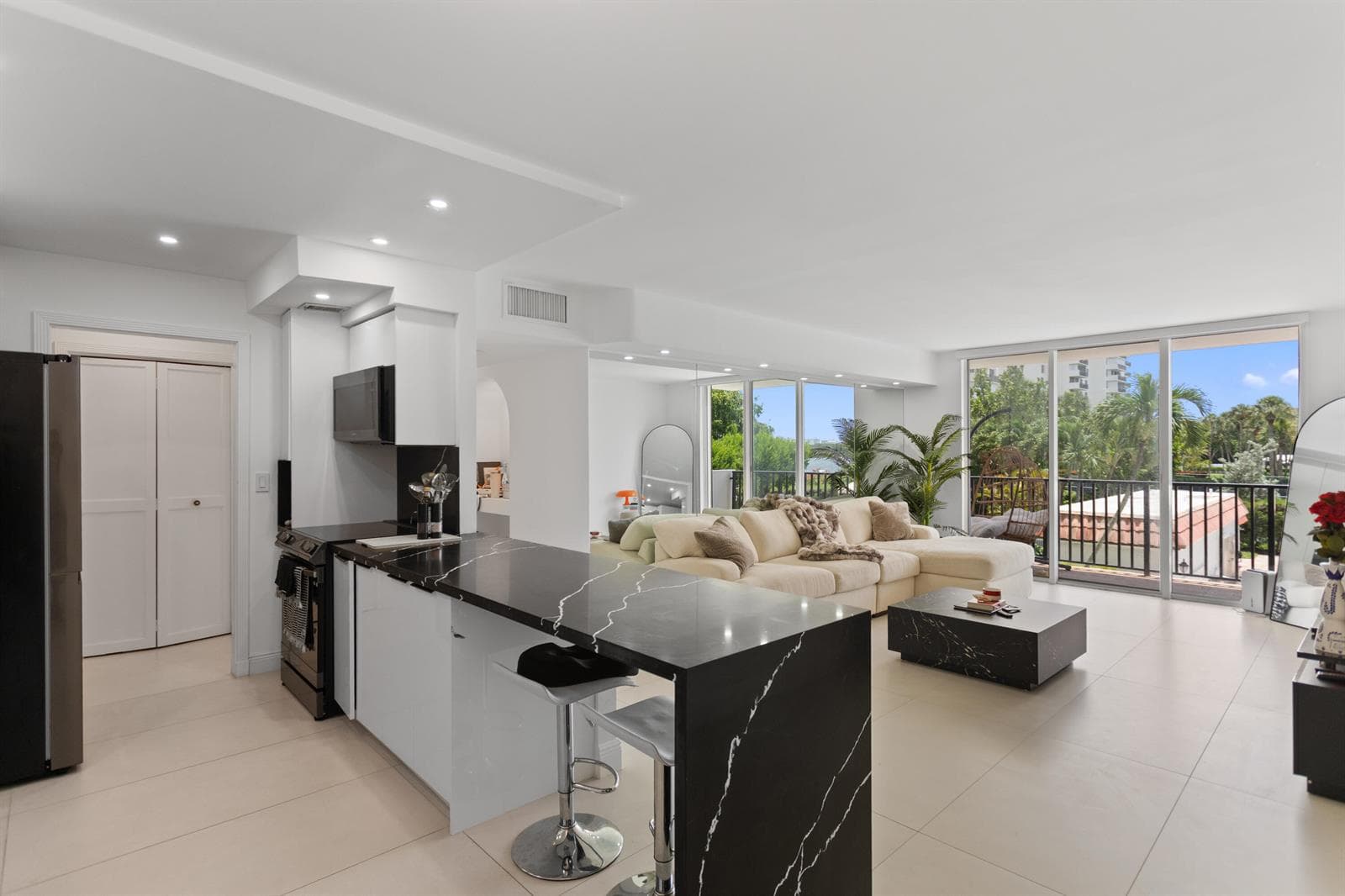 2121 N Ocean Boulevard 207w photo 14
