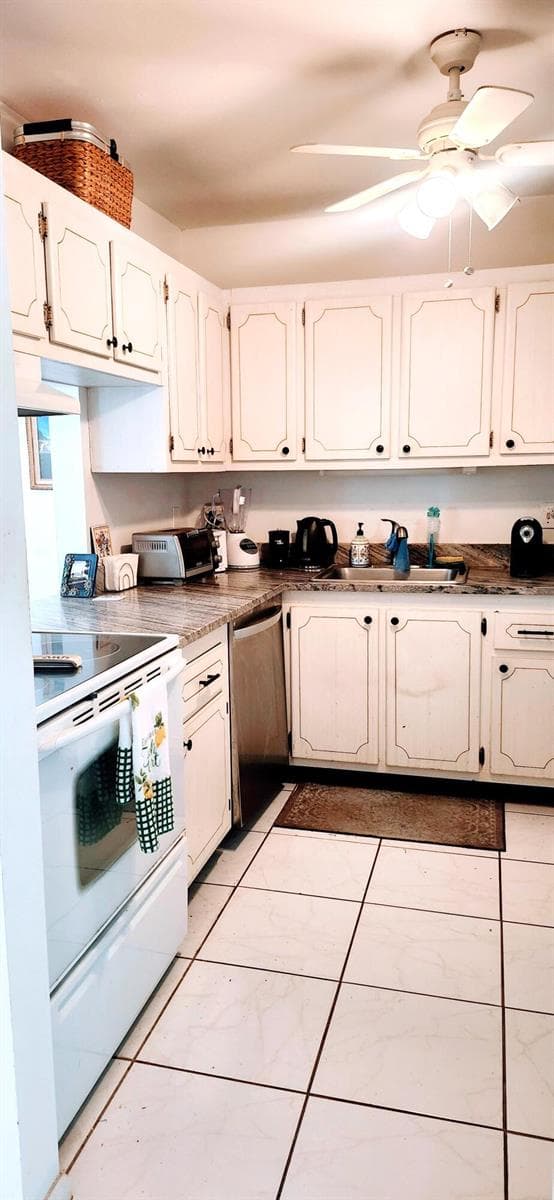 1516 S Lakeside Drive 206 photo 4