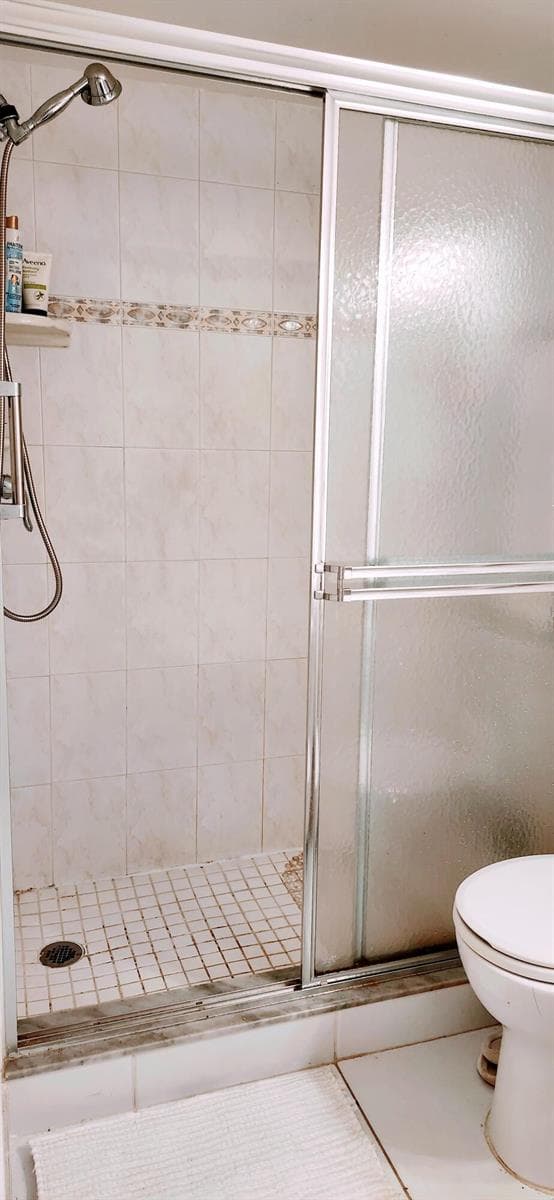1516 S Lakeside Drive 206 photo 8