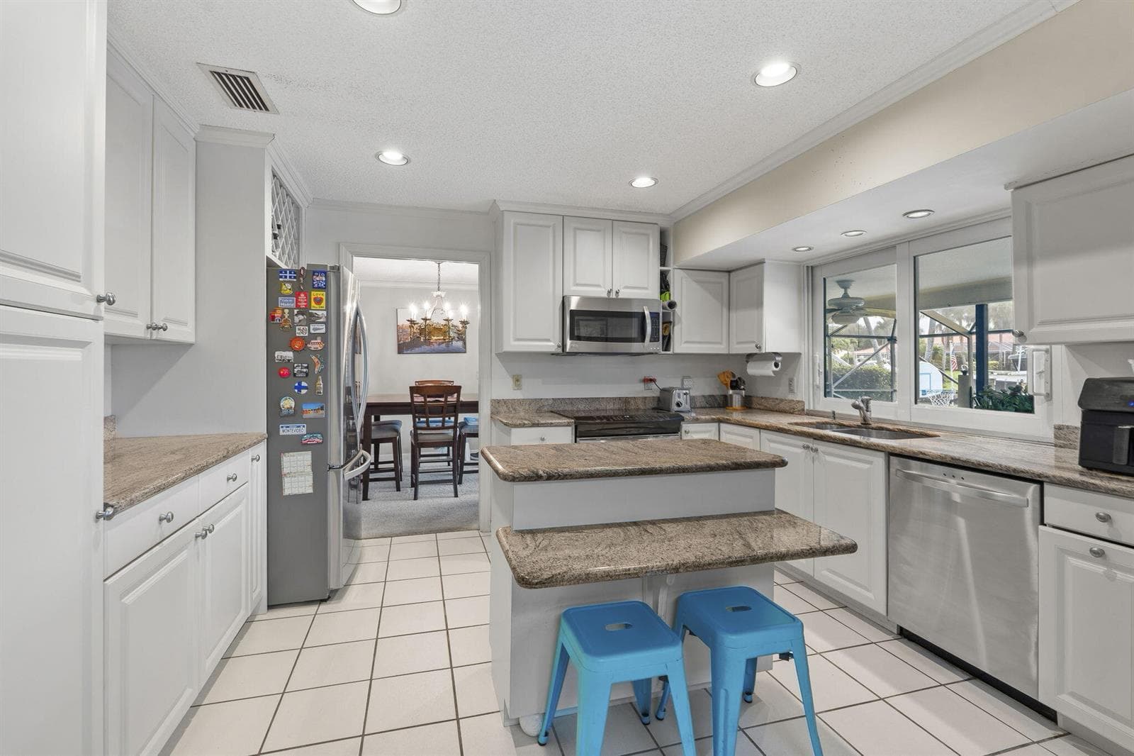 3374 SE Fairway E photo 15