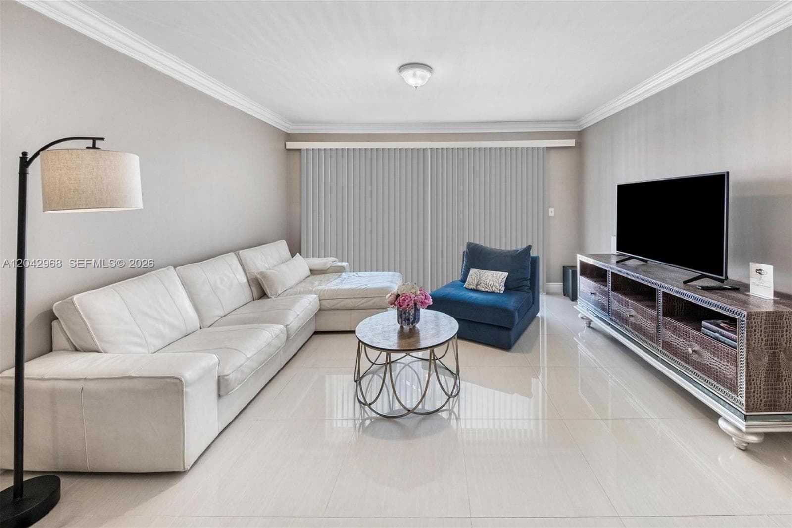 2097 S Ocean Dr 411 photo 4