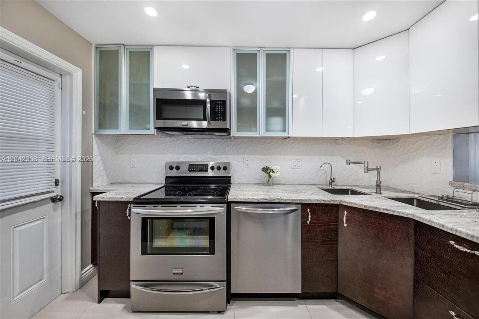 2097 S Ocean Dr 411 photo 8