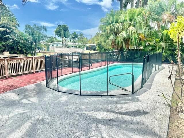 2548 Gulfstream Lane photo 23