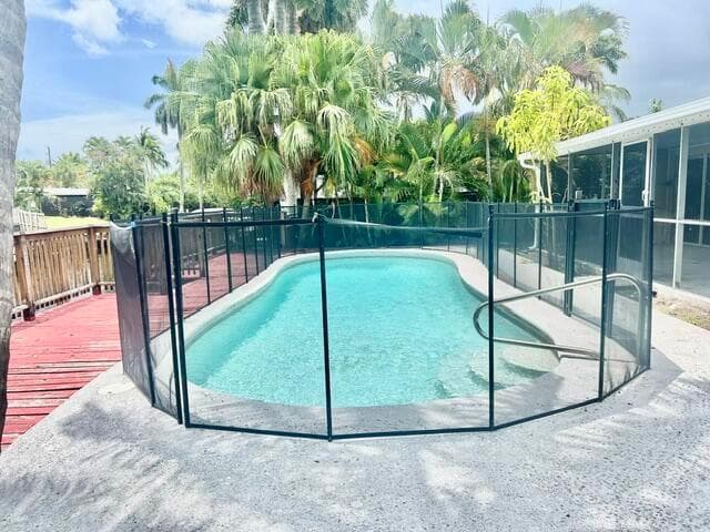 2548 Gulfstream Lane photo 24