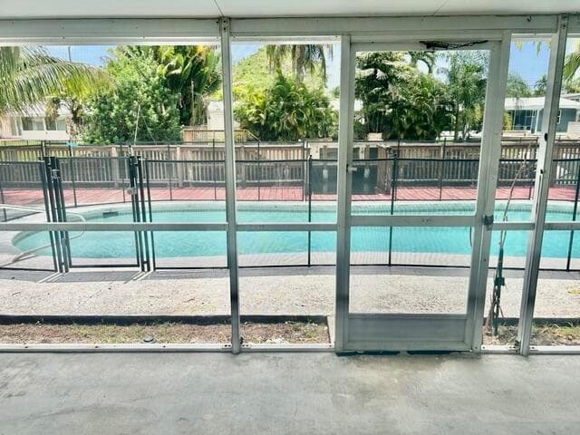 2548 Gulfstream Lane photo 21