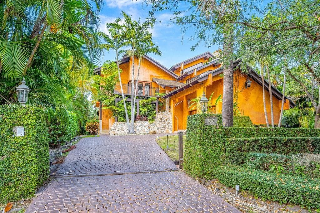6960 Mira Flores Ave 6960 photo 13