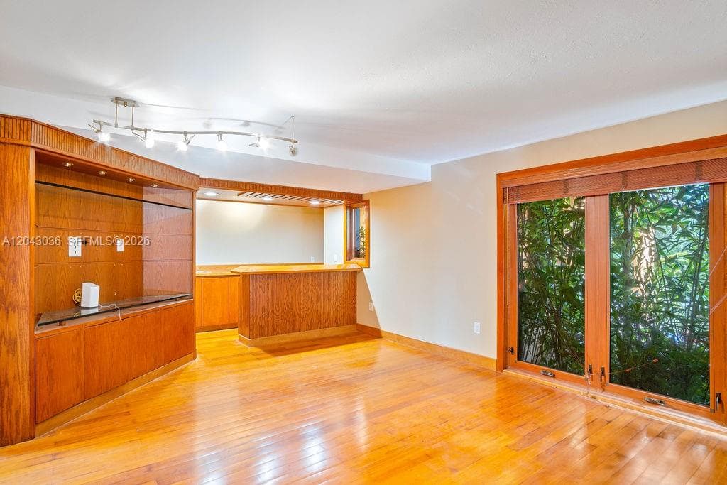 6960 Mira Flores Ave 6960 photo 20