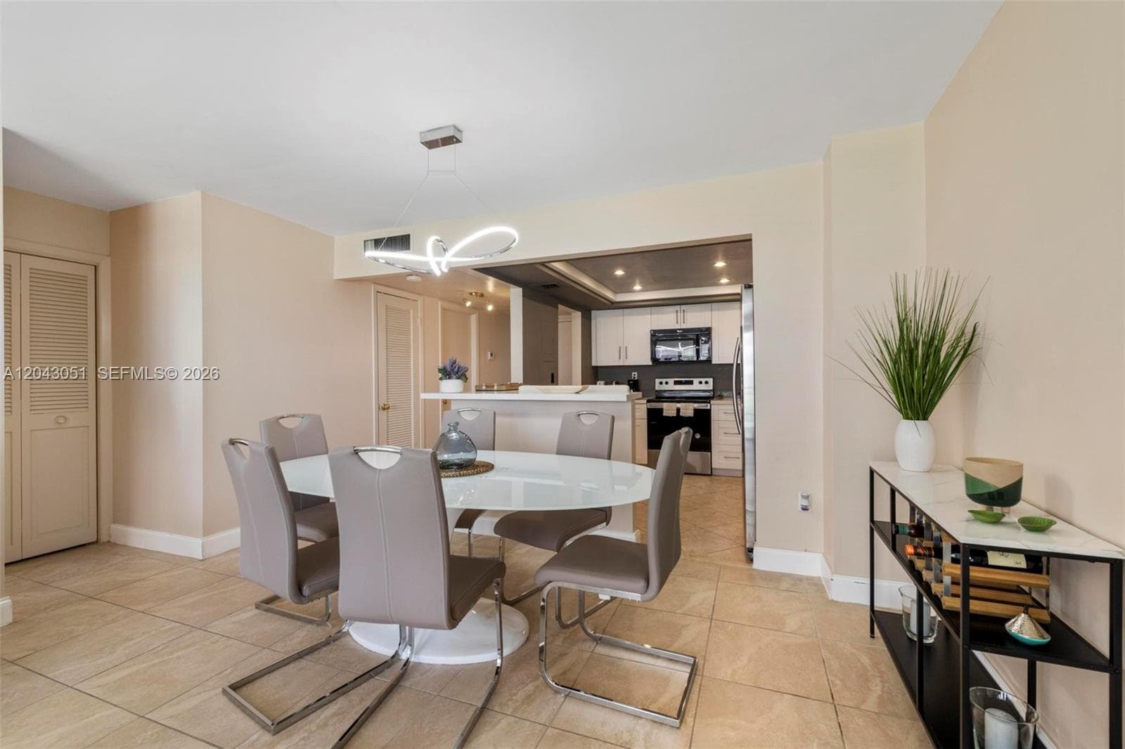 18061 Biscayne Blvd 303 photo 11