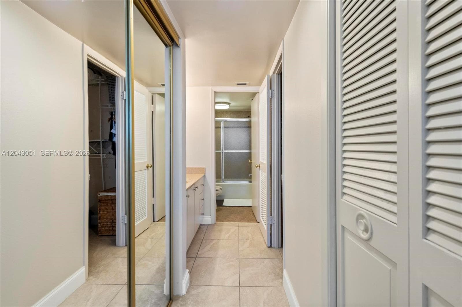18061 Biscayne Blvd 303 photo 25