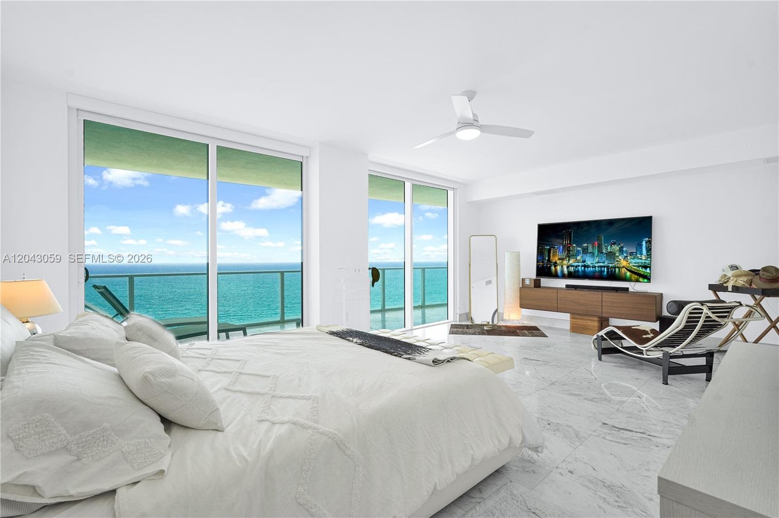 3951 S Ocean Dr 1901 photo 22