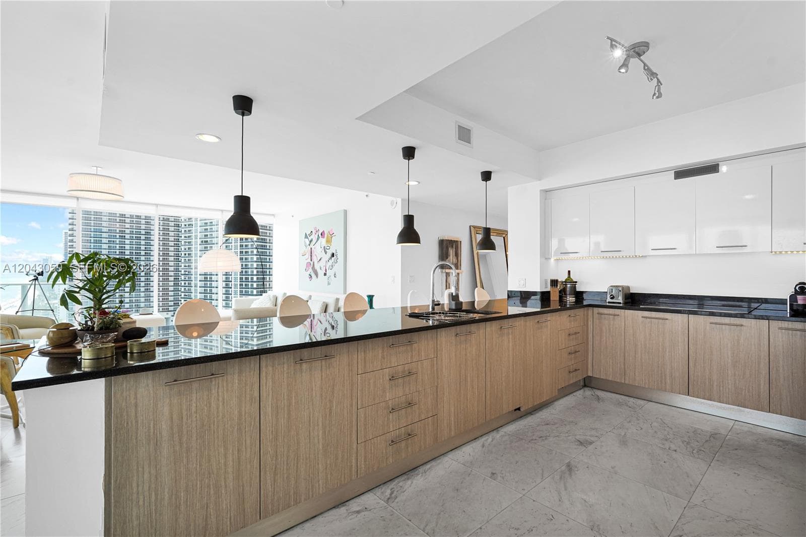 3951 S Ocean Dr 1901 photo 18